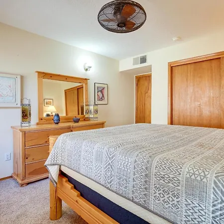 Sunny Vacation With Fireplace And Yard Holiday home Santa Fe