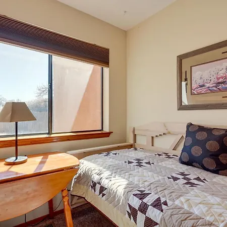Sunny Vacation With Fireplace And Yard * Santa Fe